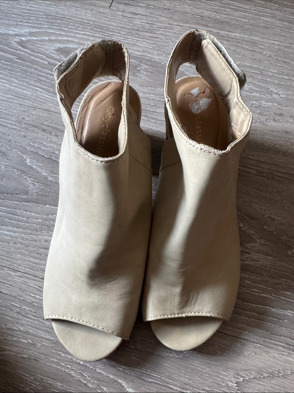 Cityclassified Beige Open-Toe Slingback Mules